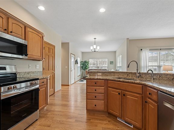 2nd image of 225 17th Avenue Ct