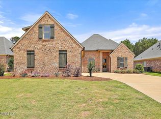 314 Royal Pond Cir, Flowood, MS 39232