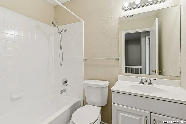 4102 Mystic Sunrise Dr — Photo 25