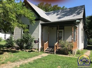 1220 W 1st St, Abilene, KS 67410