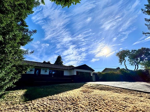2nd image of 145 Squire Ln