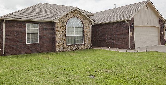 Darling 3 bed 2 bath brick home