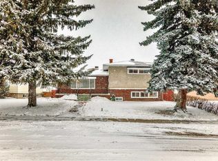 42 S Fullerton Rd SE, Calgary, AB T2H 1E5