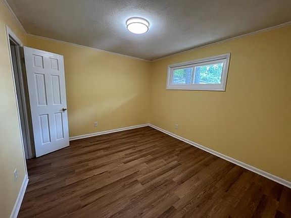 3rd image of 3304 Martin Ave APT H