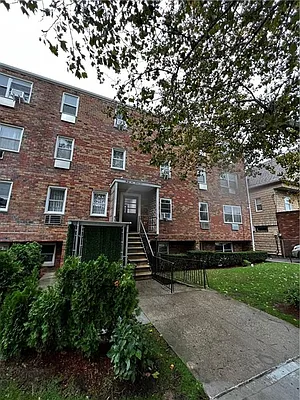 Sold by Golden Real Corp. | media 17