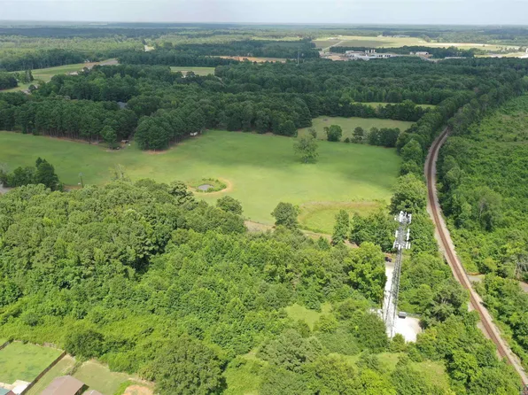 1101 Bell St, Marshall, TX 75672