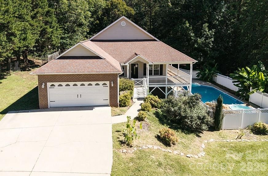 1st image of 6391 Cathedral Dr