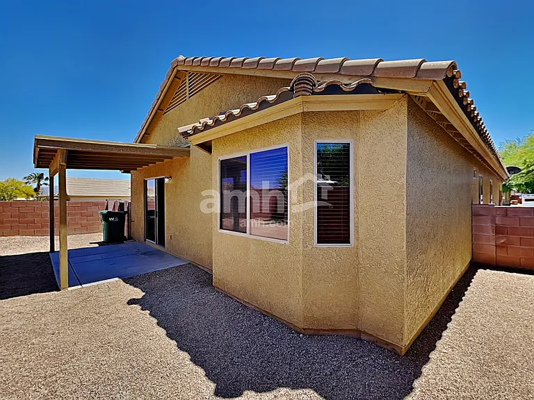 742 W Emerald Key Dr — Photo 17
