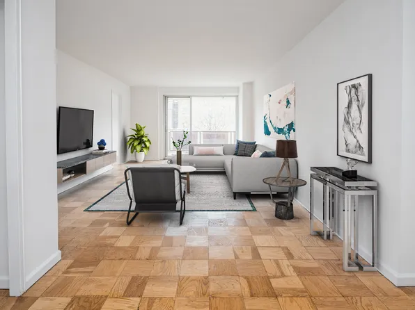 110-11 Queens Boulevard image 1 of 25