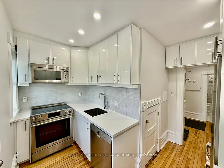 149 Saint Andrew St #2A — Photo 18