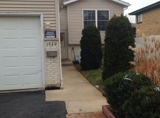 1529 11th St, Waukegan, IL 60085