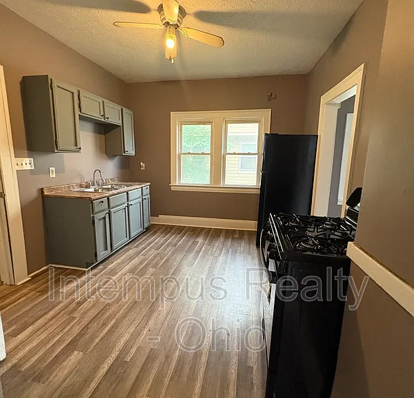 942 Eddy Rd #2 — Photo 9