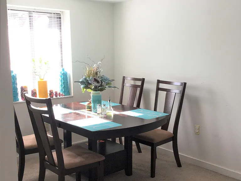 Greenhill Apartments — Photo 4