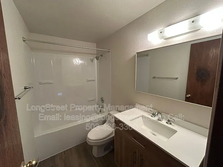 3211 SE Wake St #1 — Photo 27