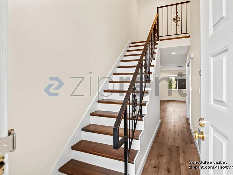 3594 Klaus Dr — Photo 4