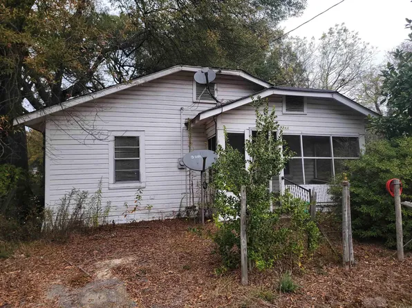 2211 W Saracen St, Pine Bluff, AR 71601