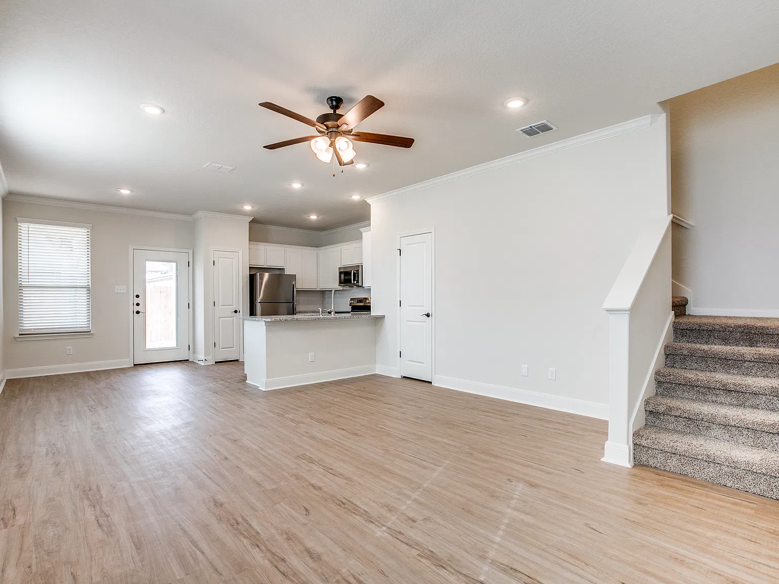 3 bed, 1375 sqft, $1,495 — Photo 3