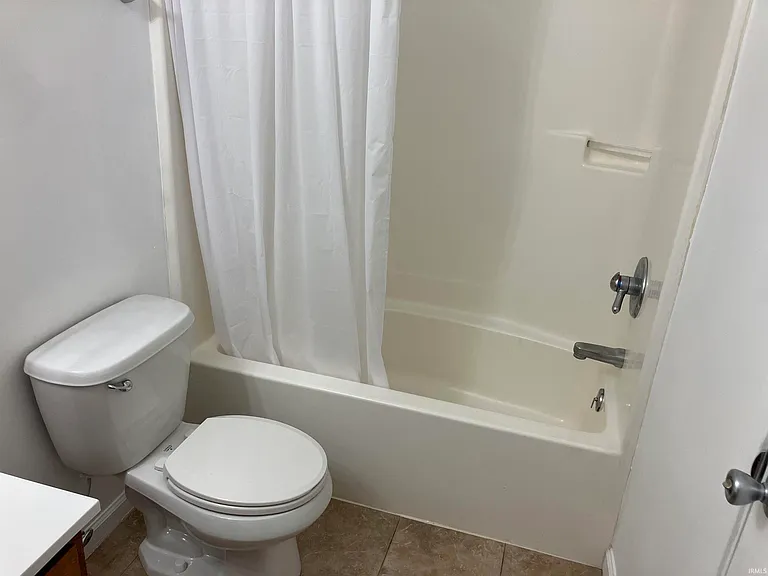 7872 Sandalwood Dr — Photo 19