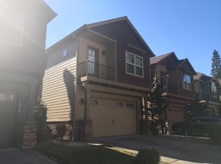 216 SE 198th Pl, Camas, WA 98607