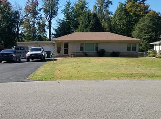 1711 Millerwood Dr, New Albany, IN