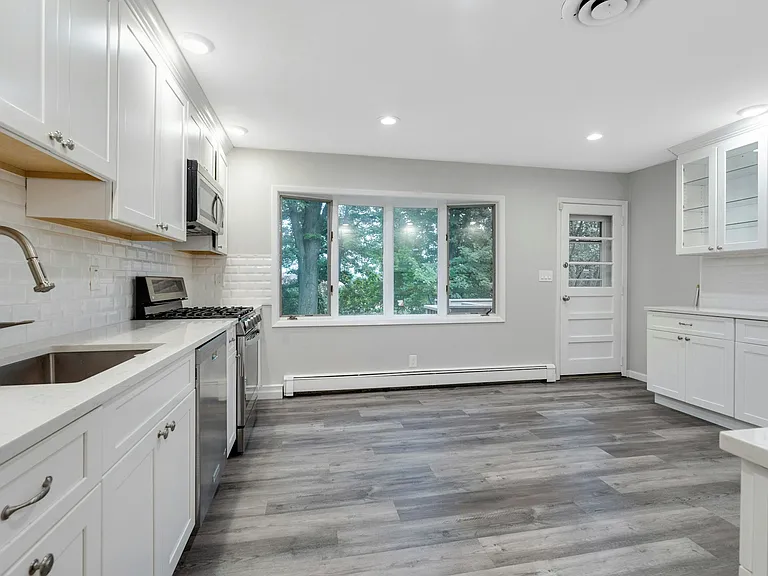 32 Rock Rd — Photo 7