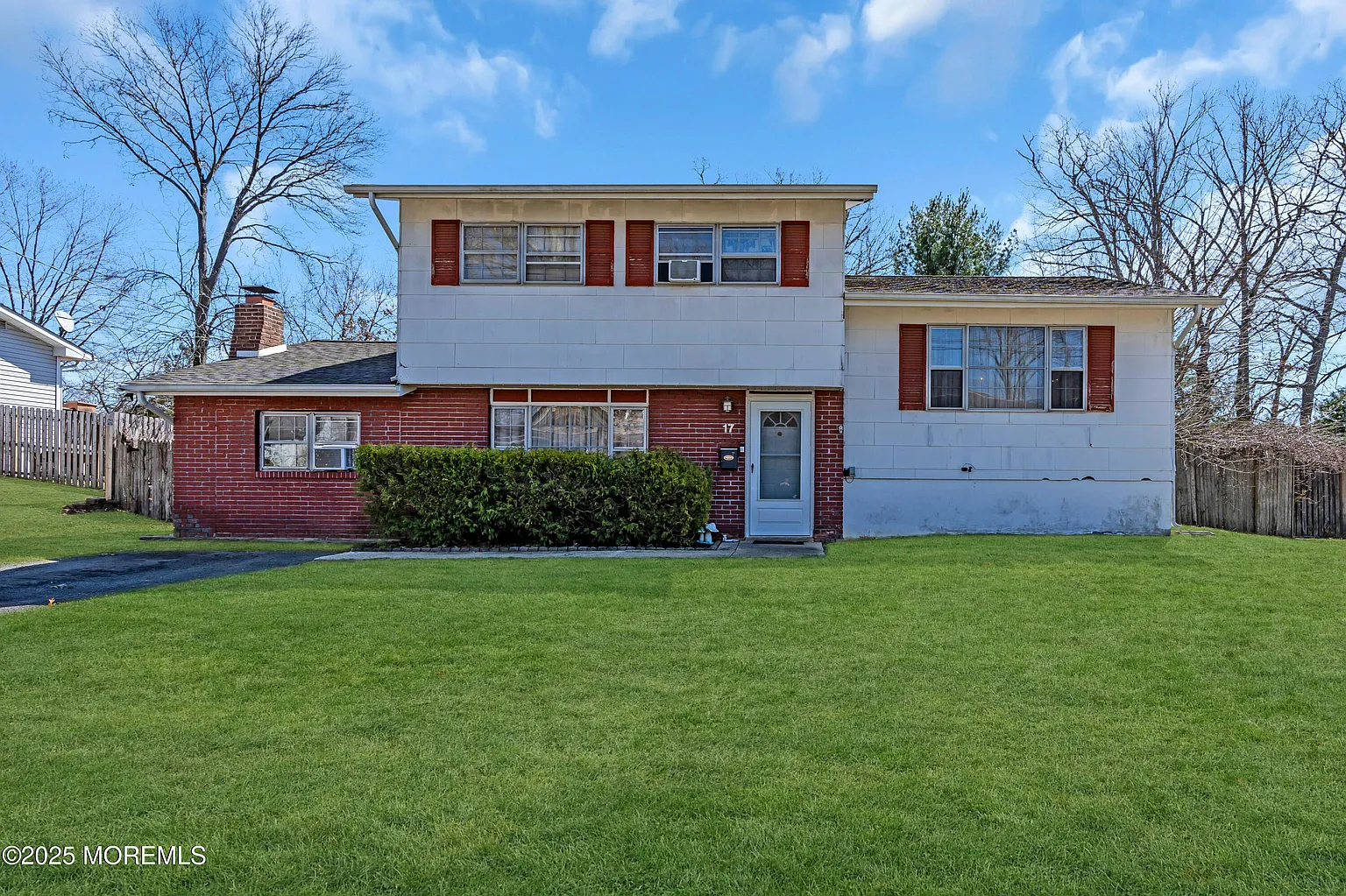 17 Princeton Drive photo 1