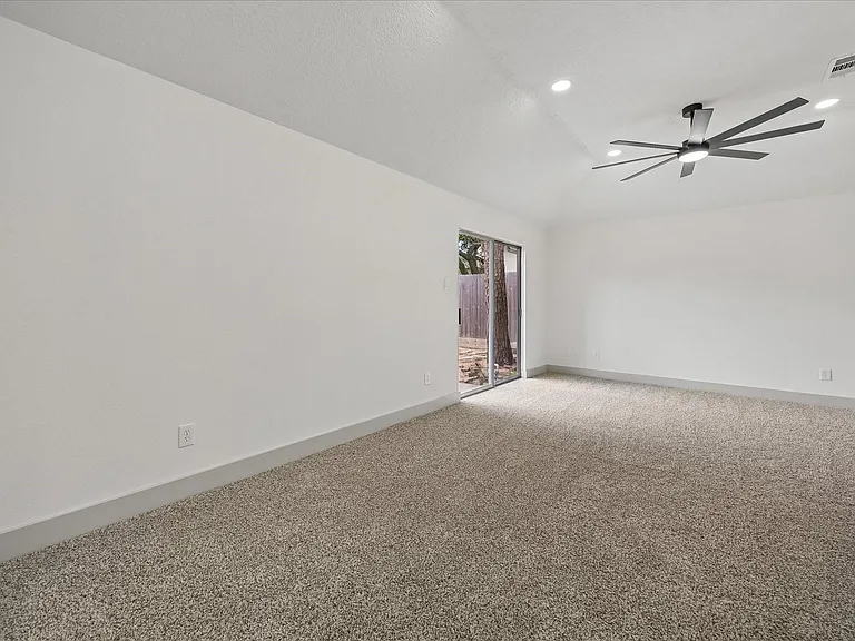 9214 Grandview Park Dr — Photo 21