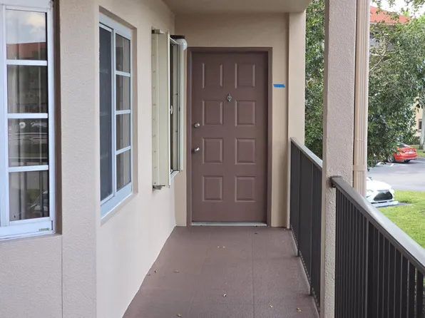 1100 SW 130th Avenue #212H, Pembroke Pines, FL 33027