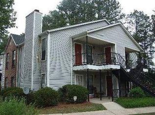575 Windchase Ln, Stone Mountain, GA 30083