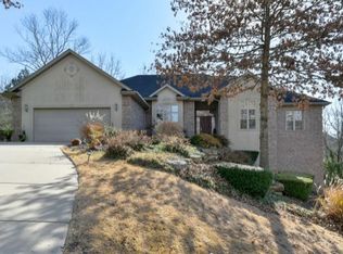 413 Silverwood Cir, Branson West, MO 65737
