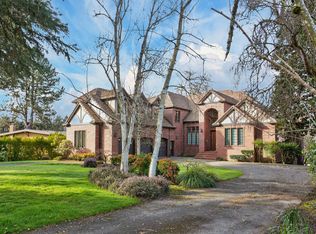 (Undisclosed Address), Oak Grove, OR 97267