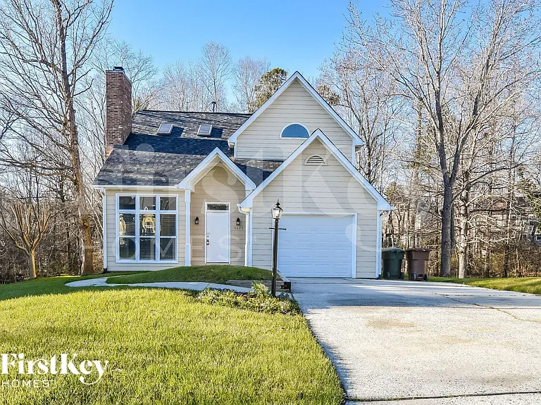 5620 Poplar Hill Ct — Photo 1