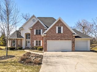 N9427 Dusty Dr, Appleton, WI 54915