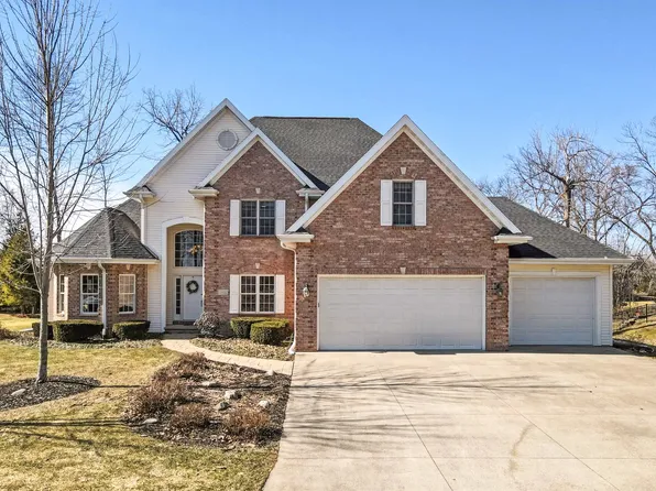 N9427 Dusty Dr, Appleton, WI 54915