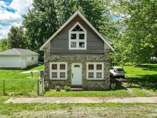310 S Main St, Idaville, IN 47950