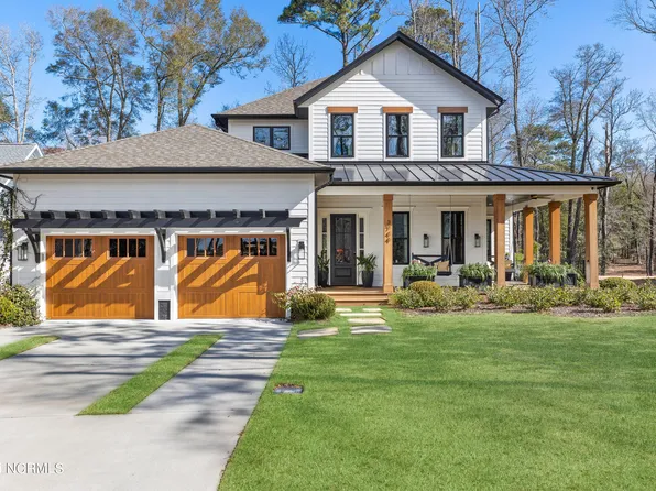 3744 White Cliffs Drive, Castle Hayne, NC 28429