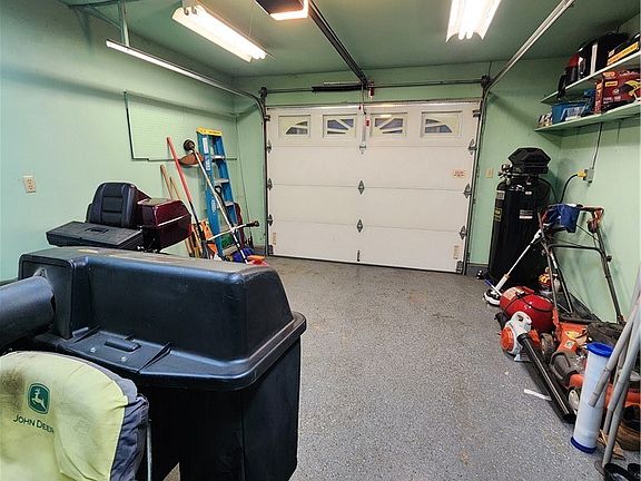 3rd image of 1808 Glenn Pl