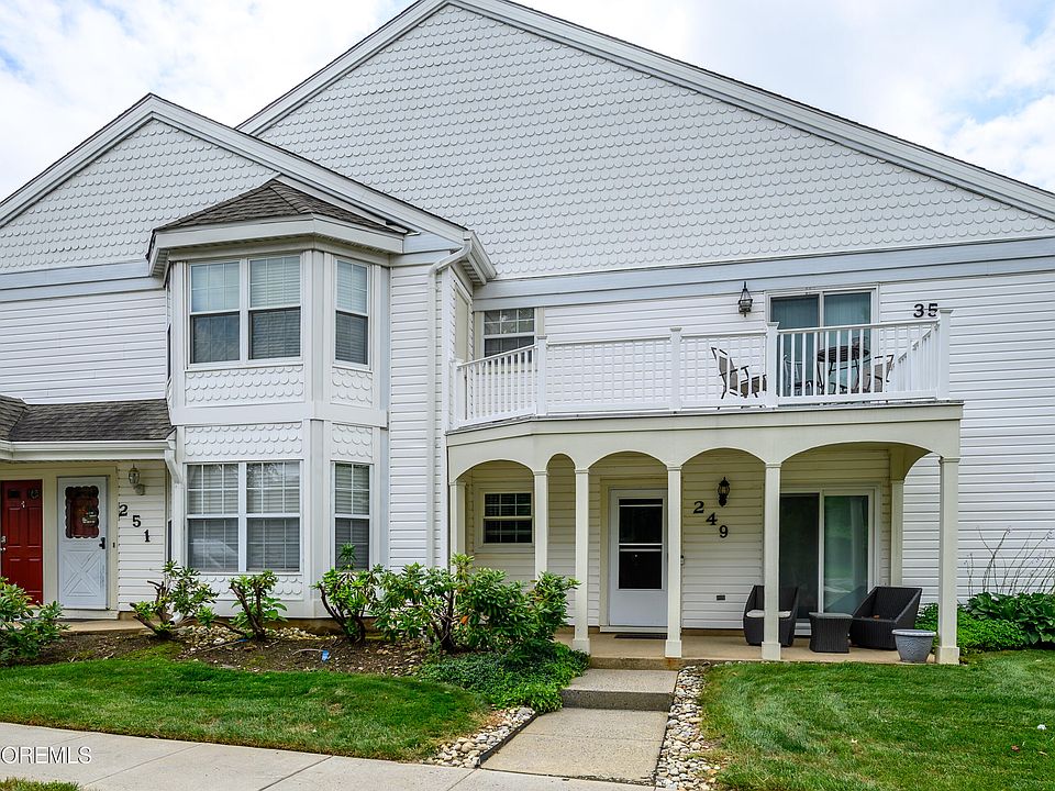 1st image of 249 Tulip Lane