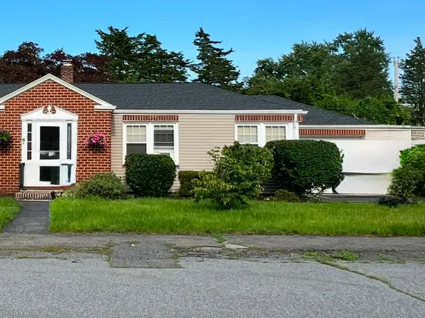 8 Greystone Ave, Haverhill, MA 01835