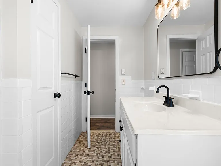 112 Medford St #1 — Photo 20