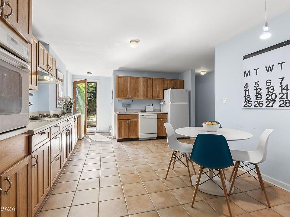 2nd image of 638 2nd St