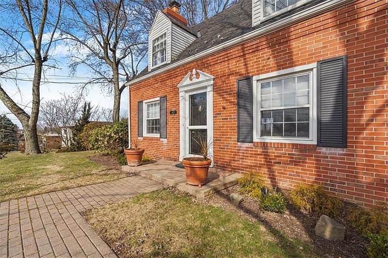 160 Gass Rd, Pittsburgh, PA 15229 Zillow