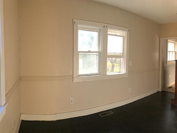 Dining Room Facing Kitchen