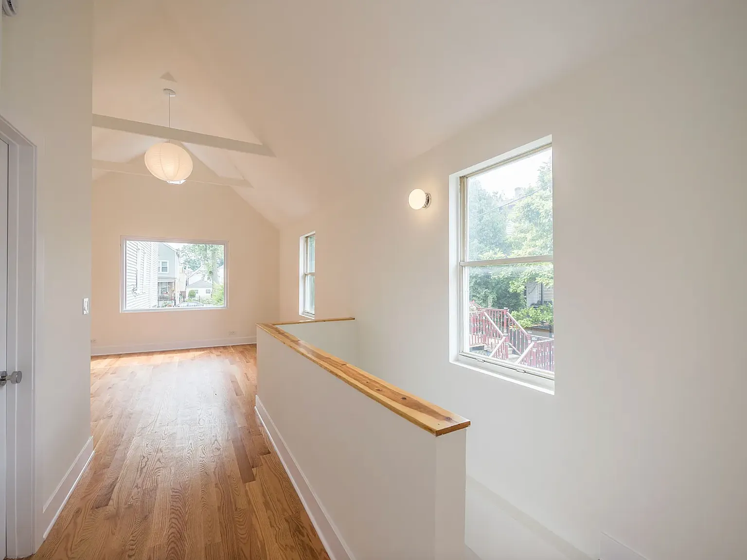 2 bed, 1.5 bath, 1400 sqft, $3,195 — Photo 2