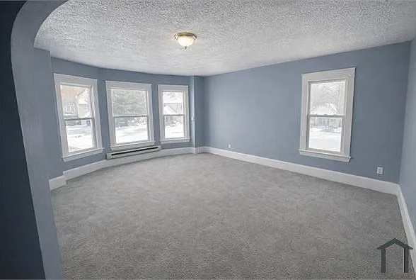 2 bed, $1,100 — Photo 1