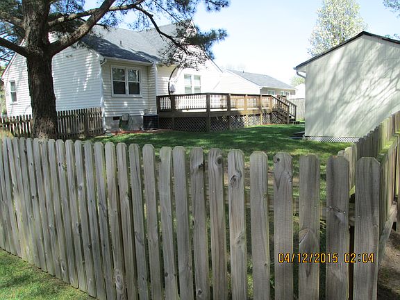 2nd image of 2607 Chariot St