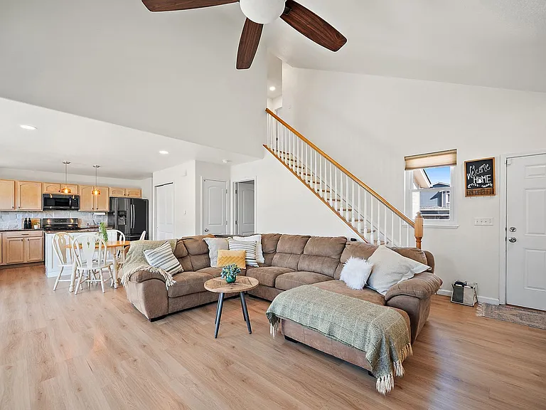 7323 Willowdale Dr — Photo 8