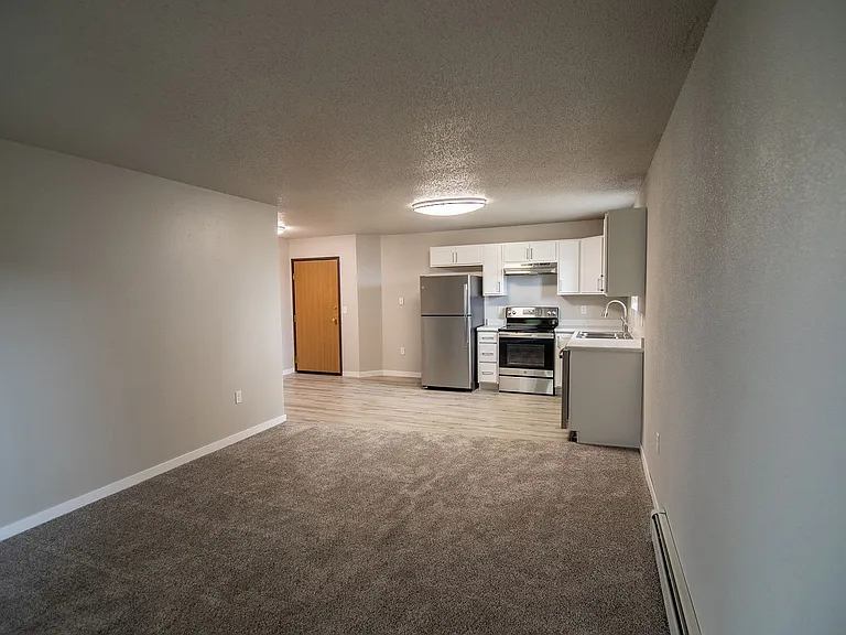 Turnpike Apartments — Photo 17