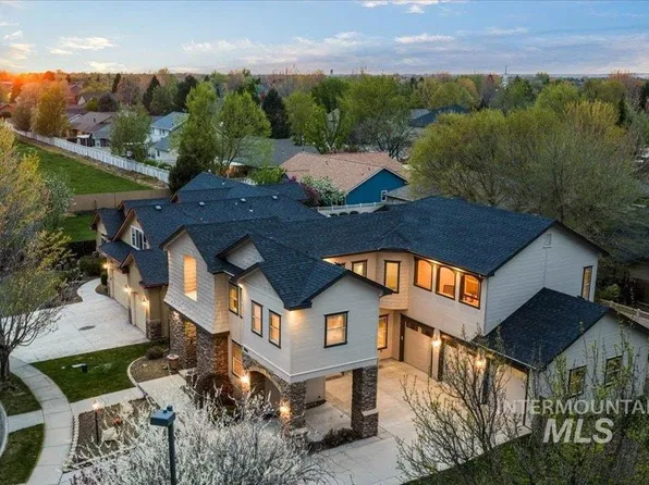 1896 E Meadow Creek Dr, Meridian, ID 83646