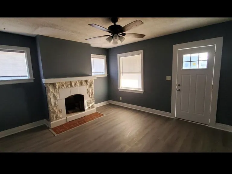 123 Glenn Pl — Photo 2